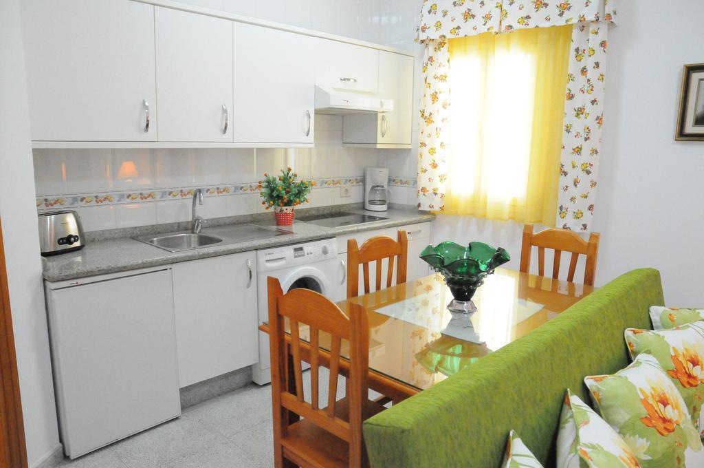 Emycanarias Holiday Homes Vecindario Vecindario  Phòng bức ảnh